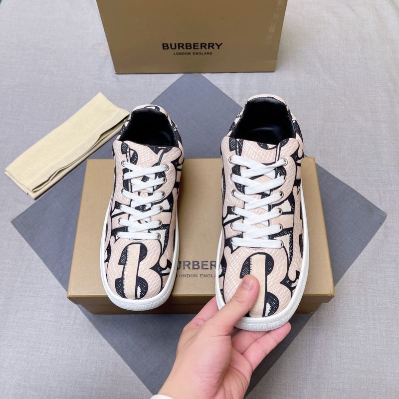 Burberry Low Shoes